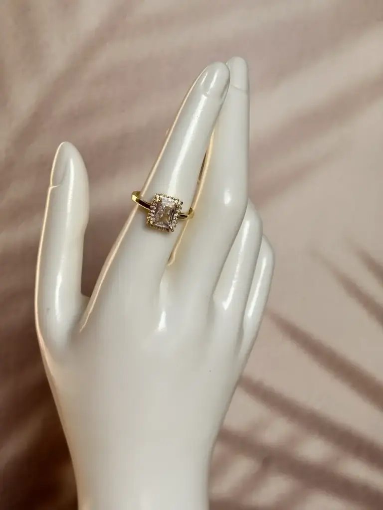 Anillo Leah Gold