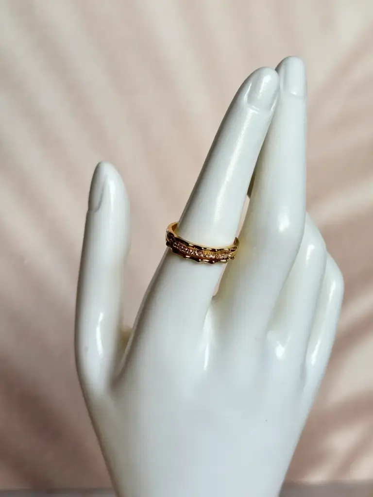 Anillo Celia