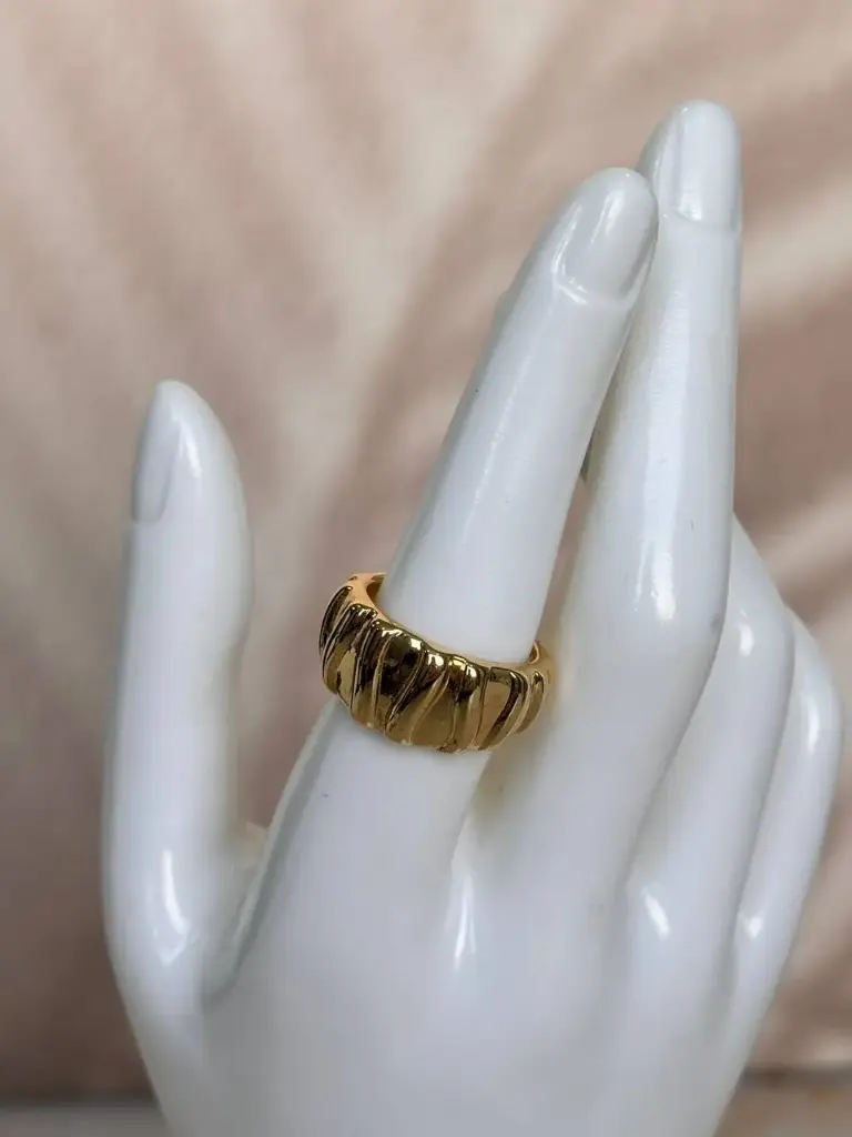 Anillo Yuri Gold