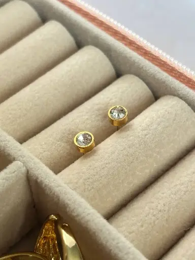 [CA-000121] Zarcillos Carolina M